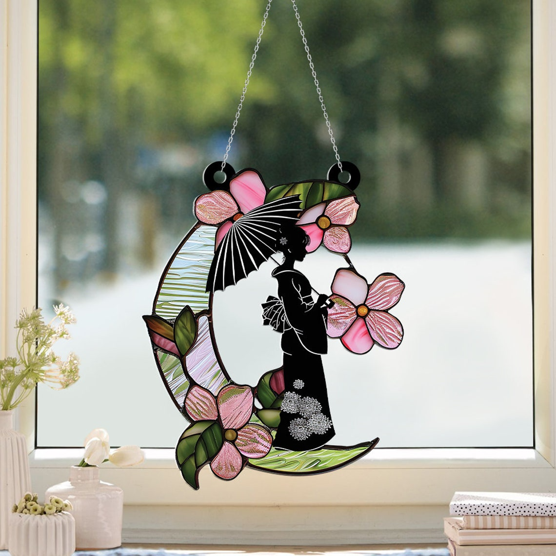 Japanse Girl Pretty Suncatcher, Girl on Kimono Window Hanging Ornament Decor