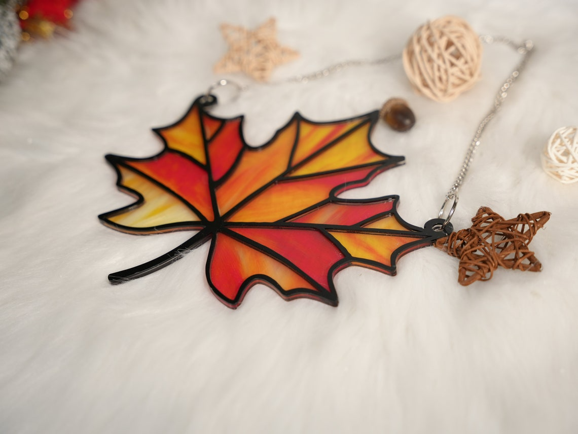 Vintage Autumn Leaf Suncatcher, Maple Autumn Leaf Classic Suncatcher Ornament